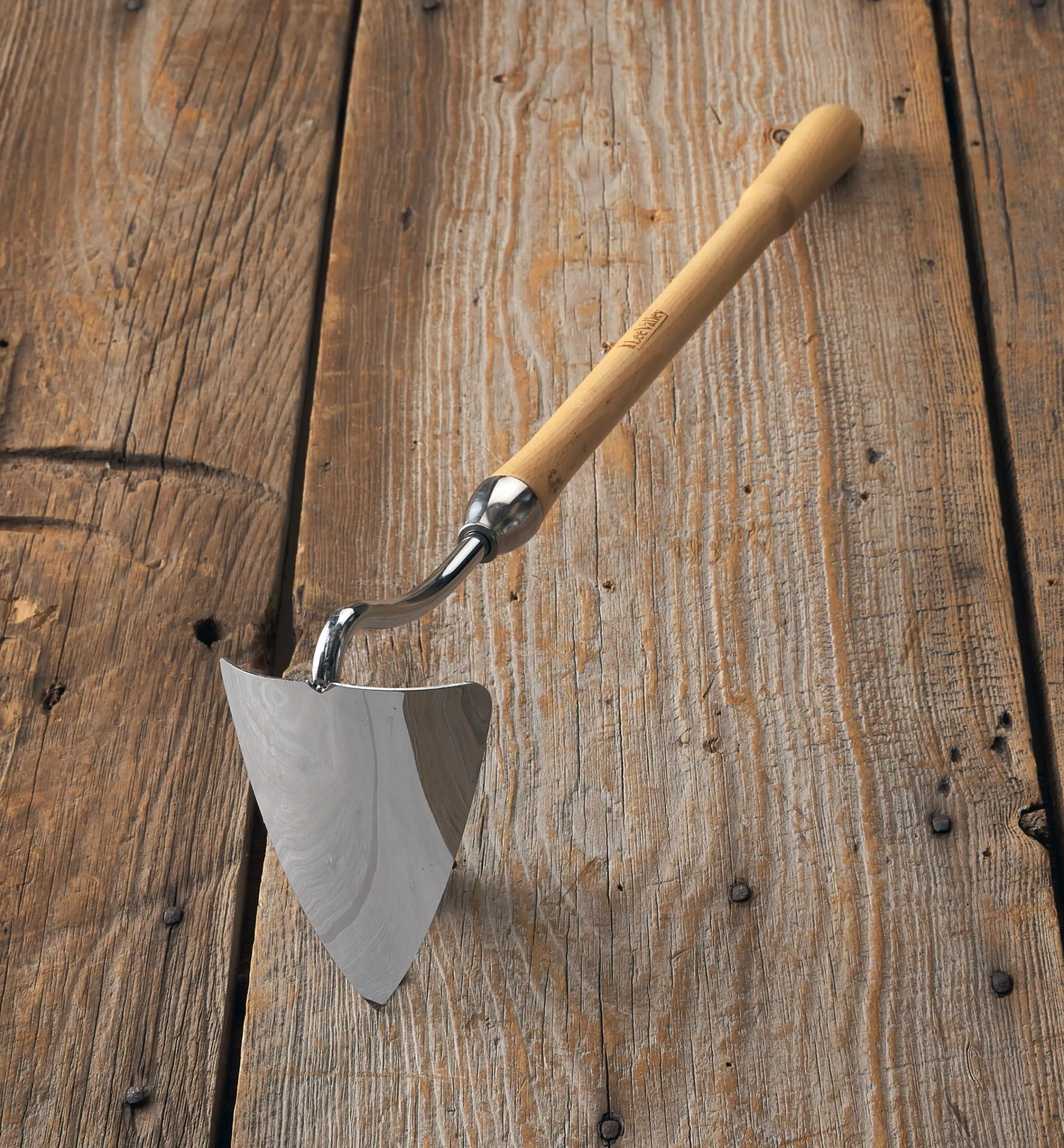 Hoes>Lee Valley Mid-Length Trenching Hoe